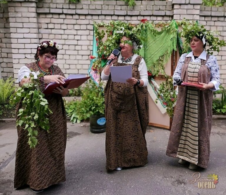 Березовый хоровод и песни под баян
