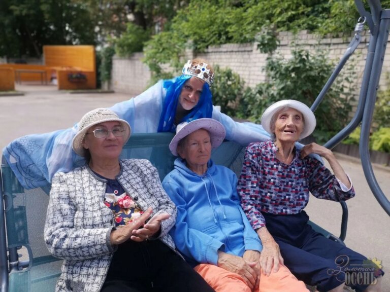 День Нептуна в «Золотой осени»: жара, вода и сказочные превращения